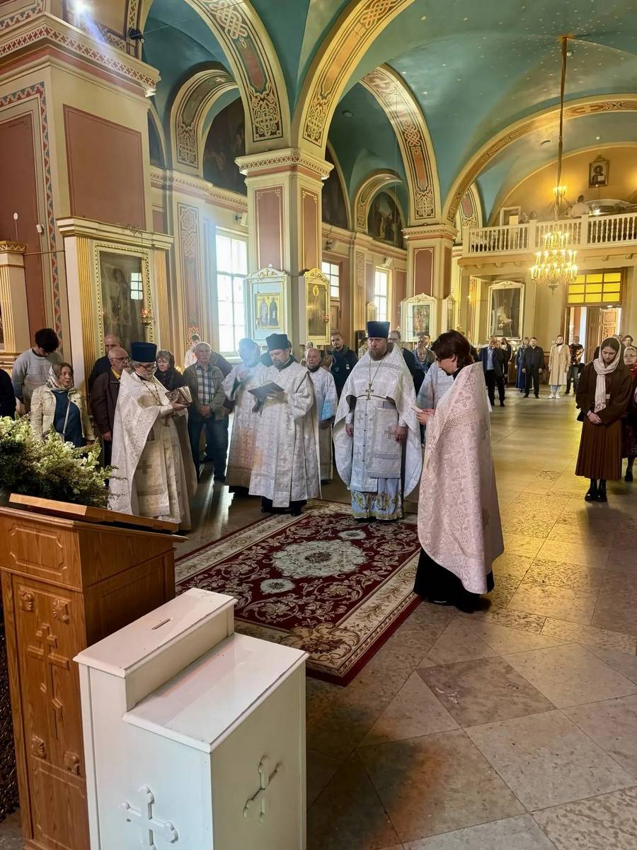 moleben-o-zdravii-patriarha-2026-01